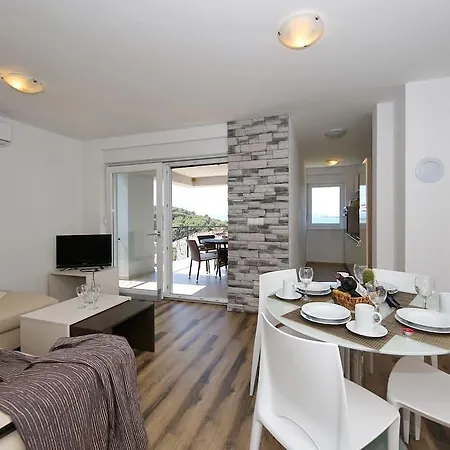 Oleandra Apartman *