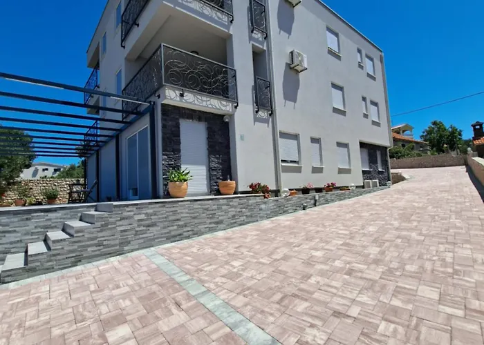 Oleandra Апартаменты