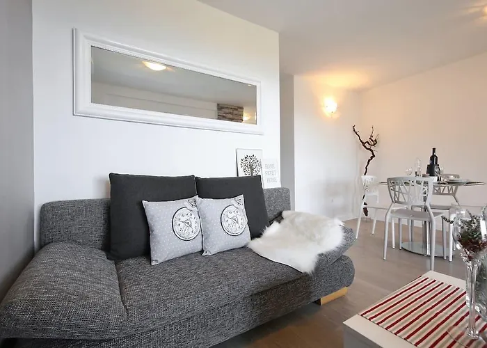 Апартаменты Oleandra *