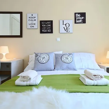 Oleandra Apartment *