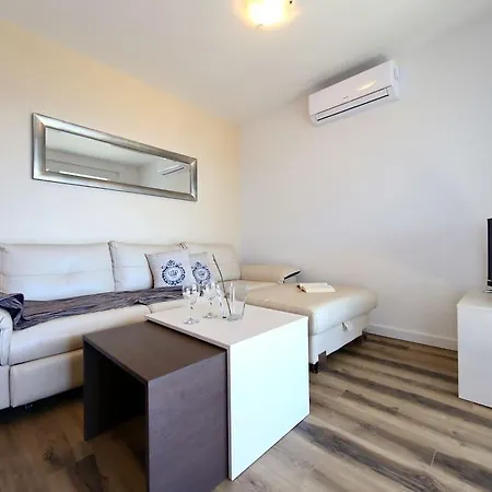 Appartement Oleandra *