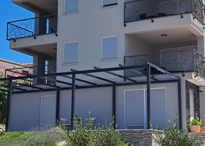 アパート Oleandra