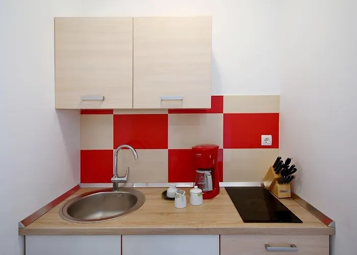 アパート Oleandra ドラゲ